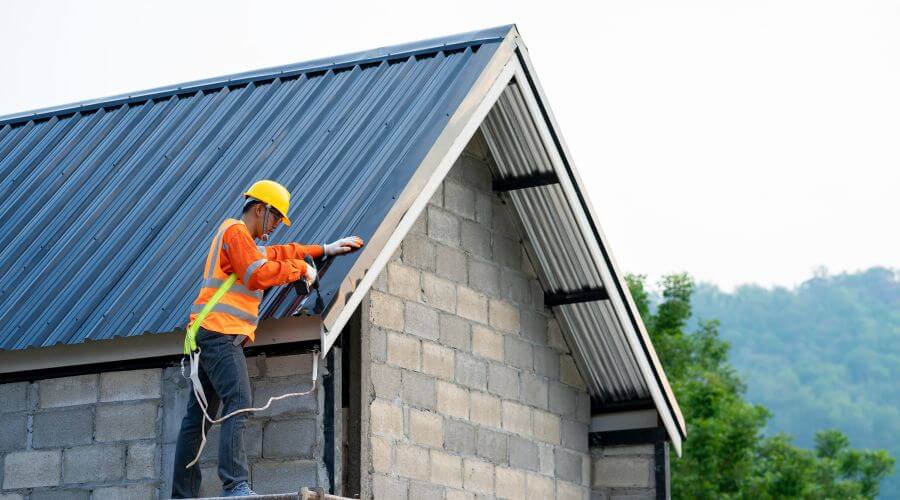 Expert new roof installation services in Wellersburg, PA